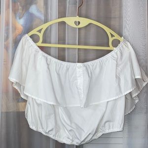 Simple Chic Off the shoulder Goodness!!! 🌺